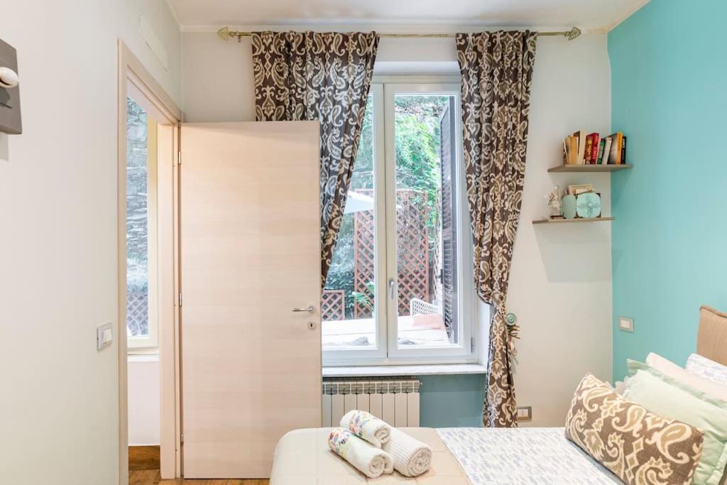 Lily'S - Near Harbor And Downtown With Terrace - Italy Flat Vacation Apartment Genoa Ngoại thất bức ảnh