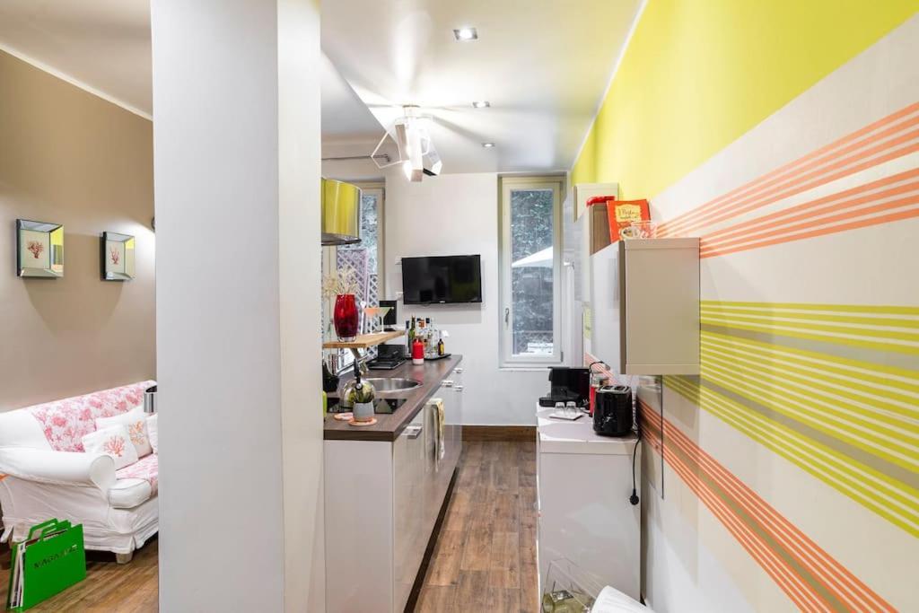 Lily'S - Near Harbor And Downtown With Terrace - Italy Flat Vacation Apartment Genoa Ngoại thất bức ảnh